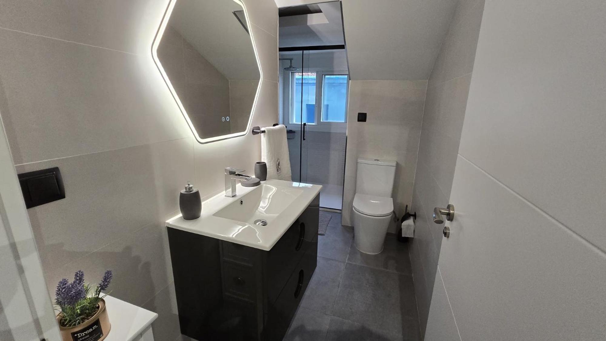 Calpurnia Abana Apartment โอว์เรนเซ ภายนอก รูปภาพ